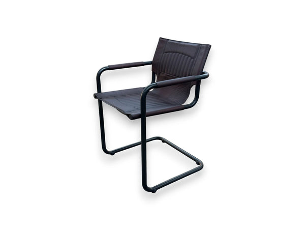 Scaun Gianni G – disponibil pe stoc